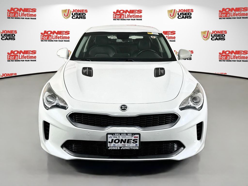 2019 Kia Stinger Base Image 2 of 33