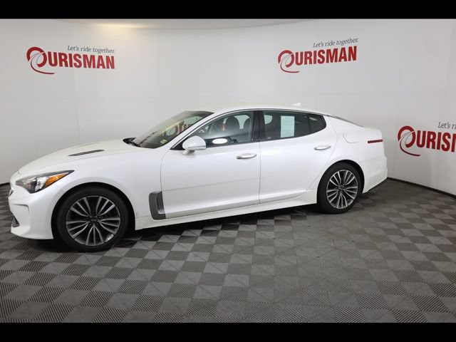 2019 Kia Stinger Base Image 2 of 49