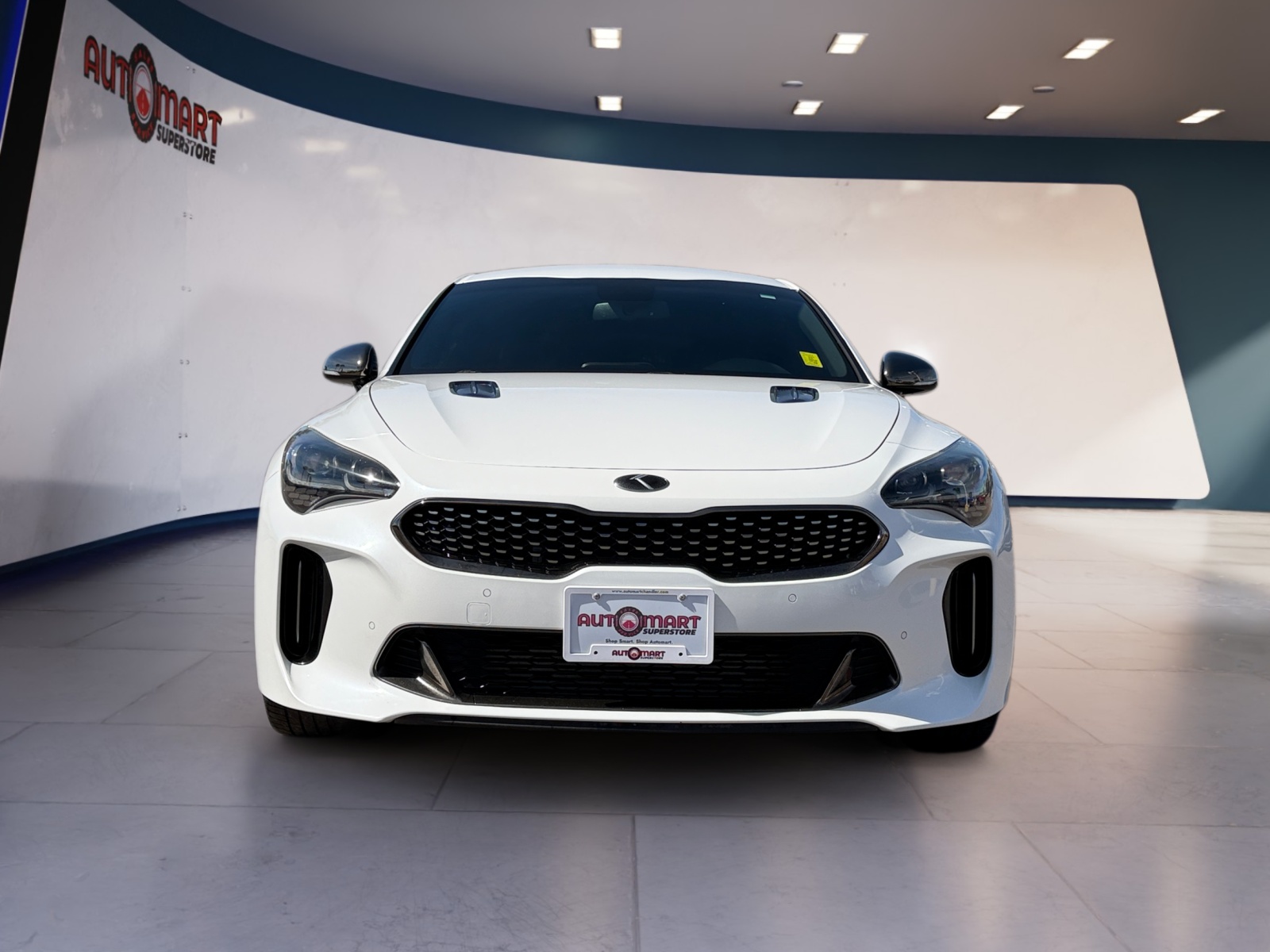 2019 Kia Stinger GT Image 2 of 16