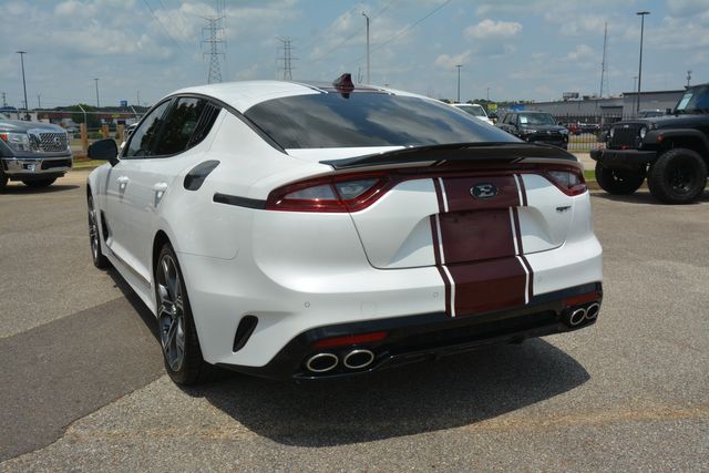 Vehicle image 9 of 40