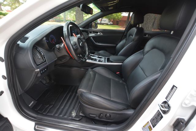 Vehicle image 15 of 40