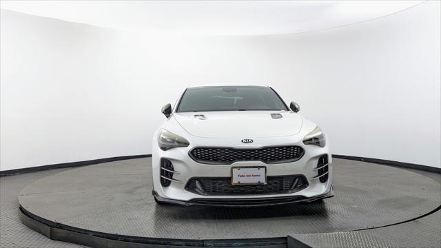 2019 Kia Stinger GT Image 3 of 32