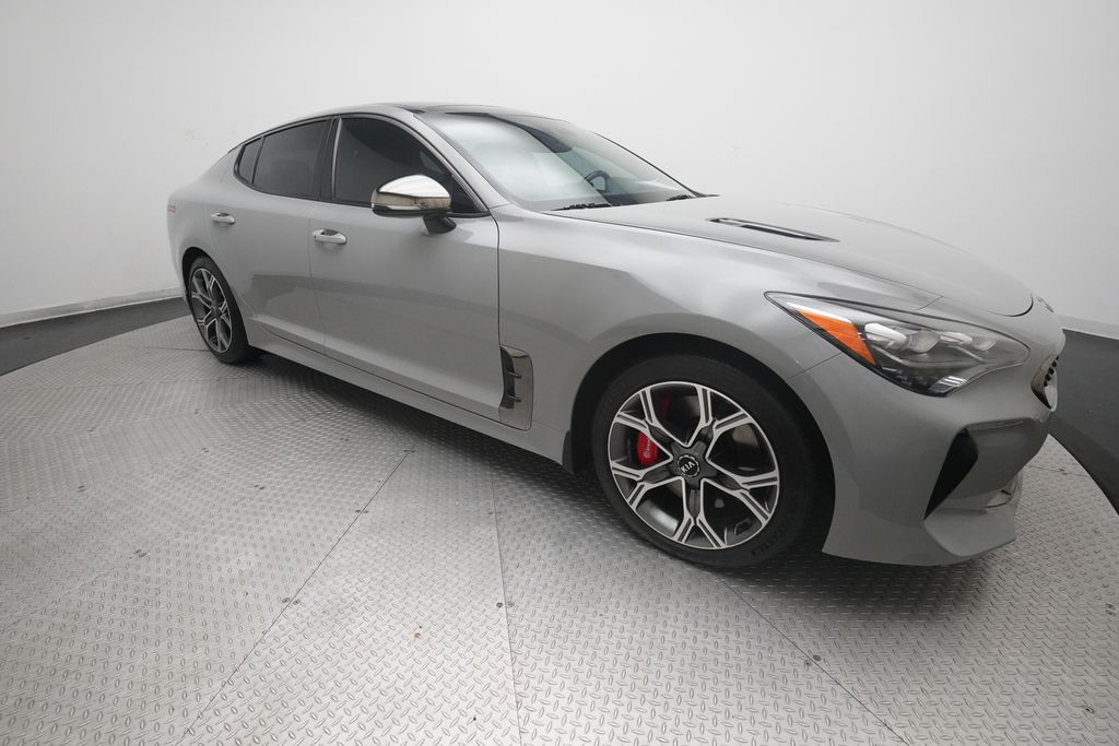 2019 Kia Stinger GT1 Image 3 of 37