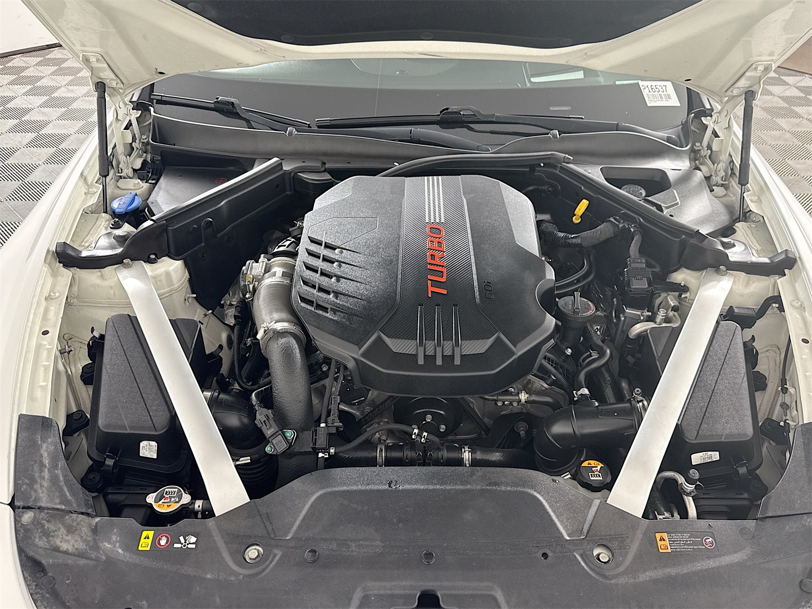 2019 Kia Stinger GT2 Image 9 of 22