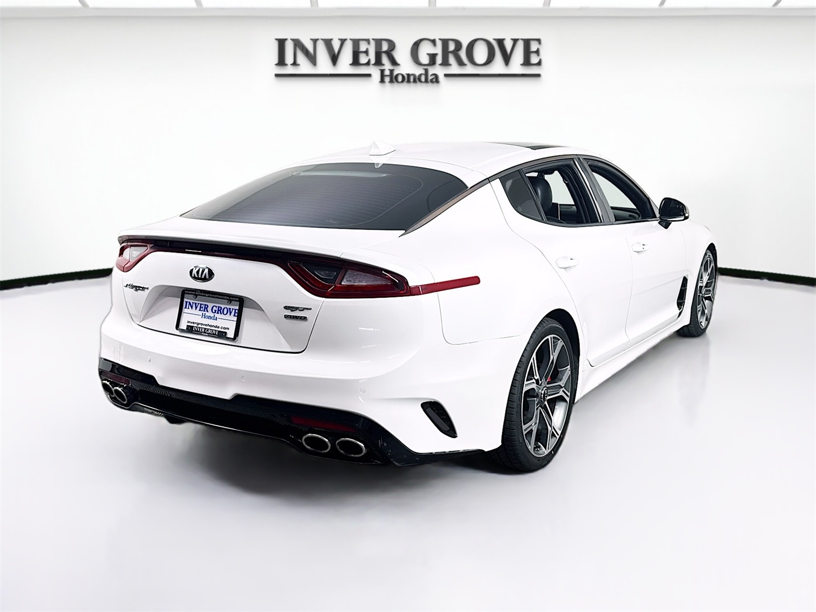 2019 Kia Stinger GT2 Image 5 of 22