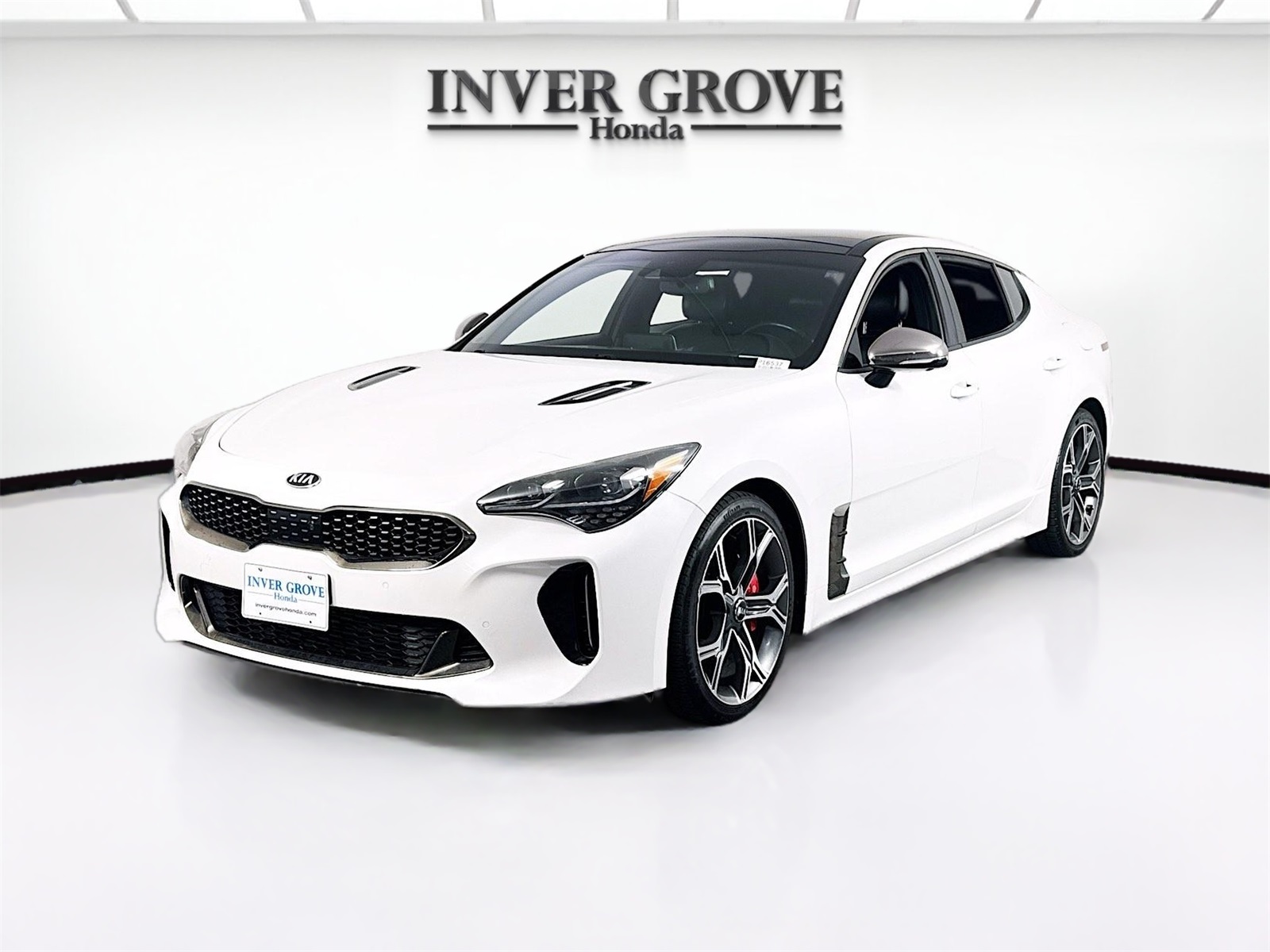 2019 Kia Stinger GT2 Image 1 of 22