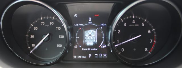 Vehicle image 19 of 24