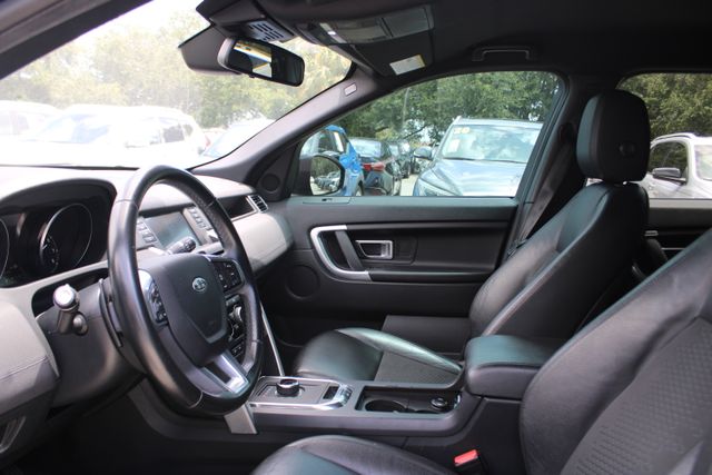 Vehicle image 18 of 24