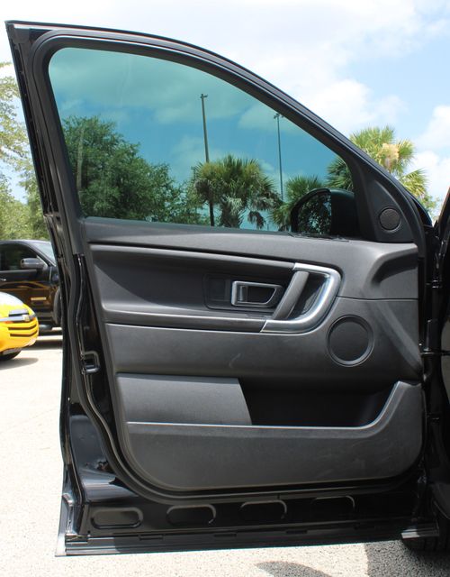 Vehicle image 17 of 24