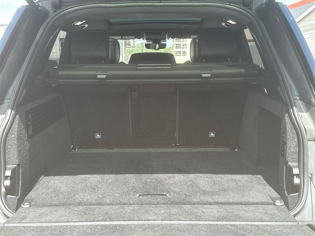Vehicle image 12 of 34