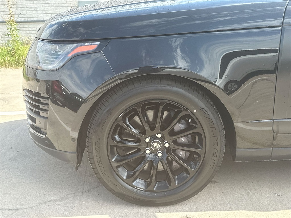 Vehicle image 11 of 34