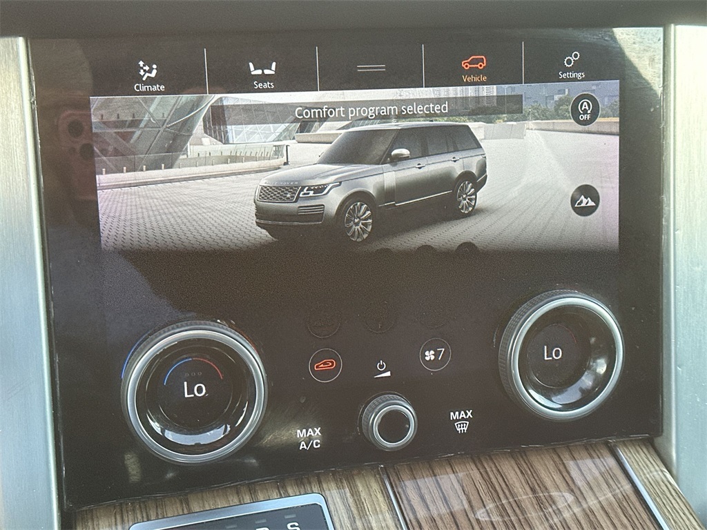 Vehicle image 22 of 34