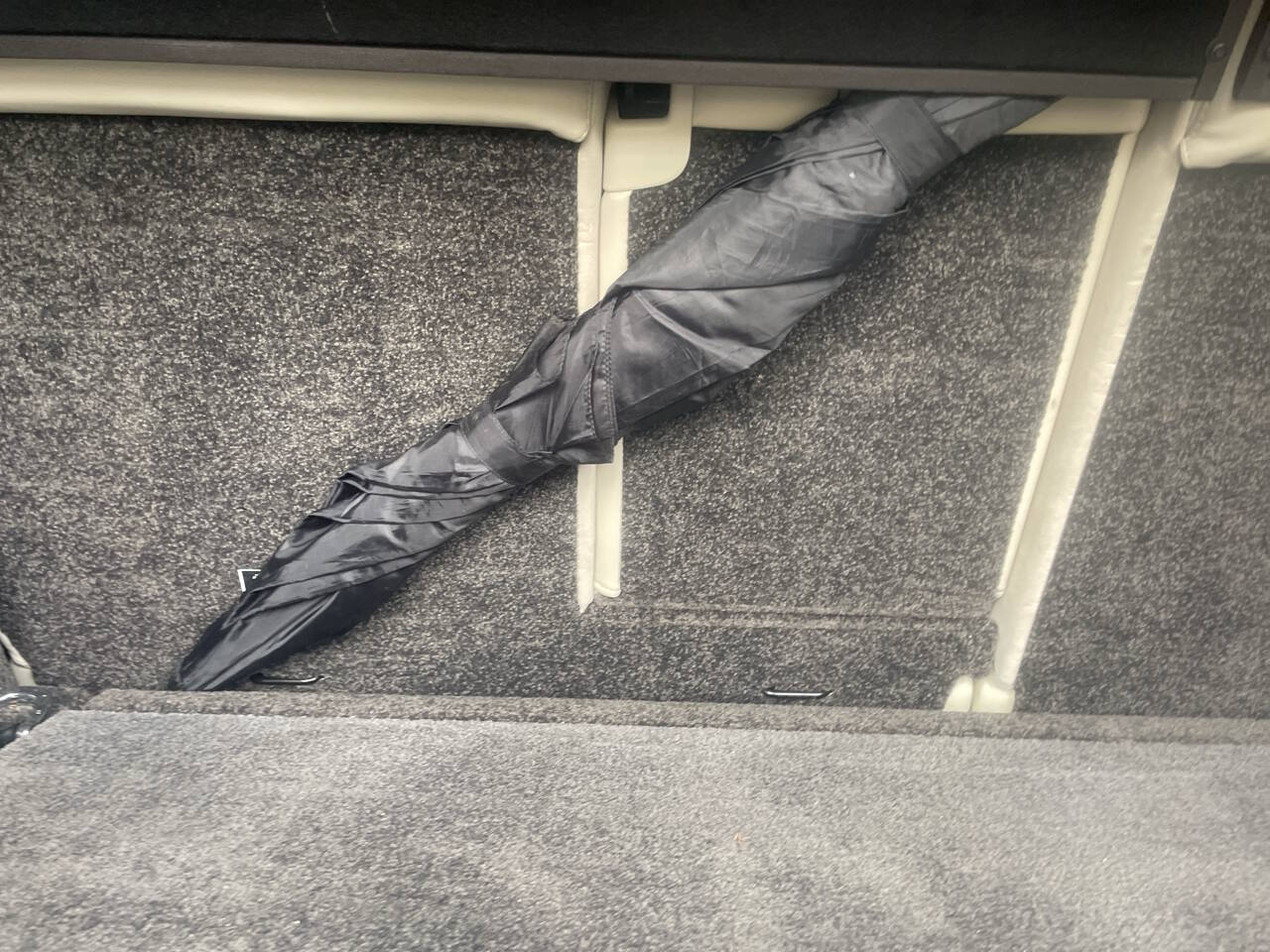 Vehicle image 25 of 61