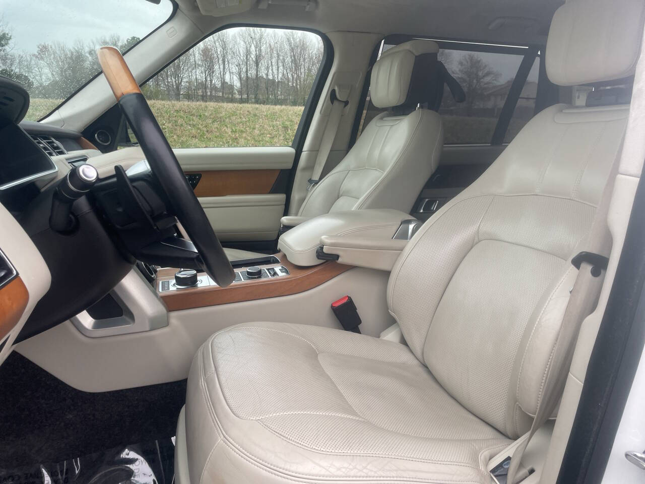 Vehicle image 14 of 61