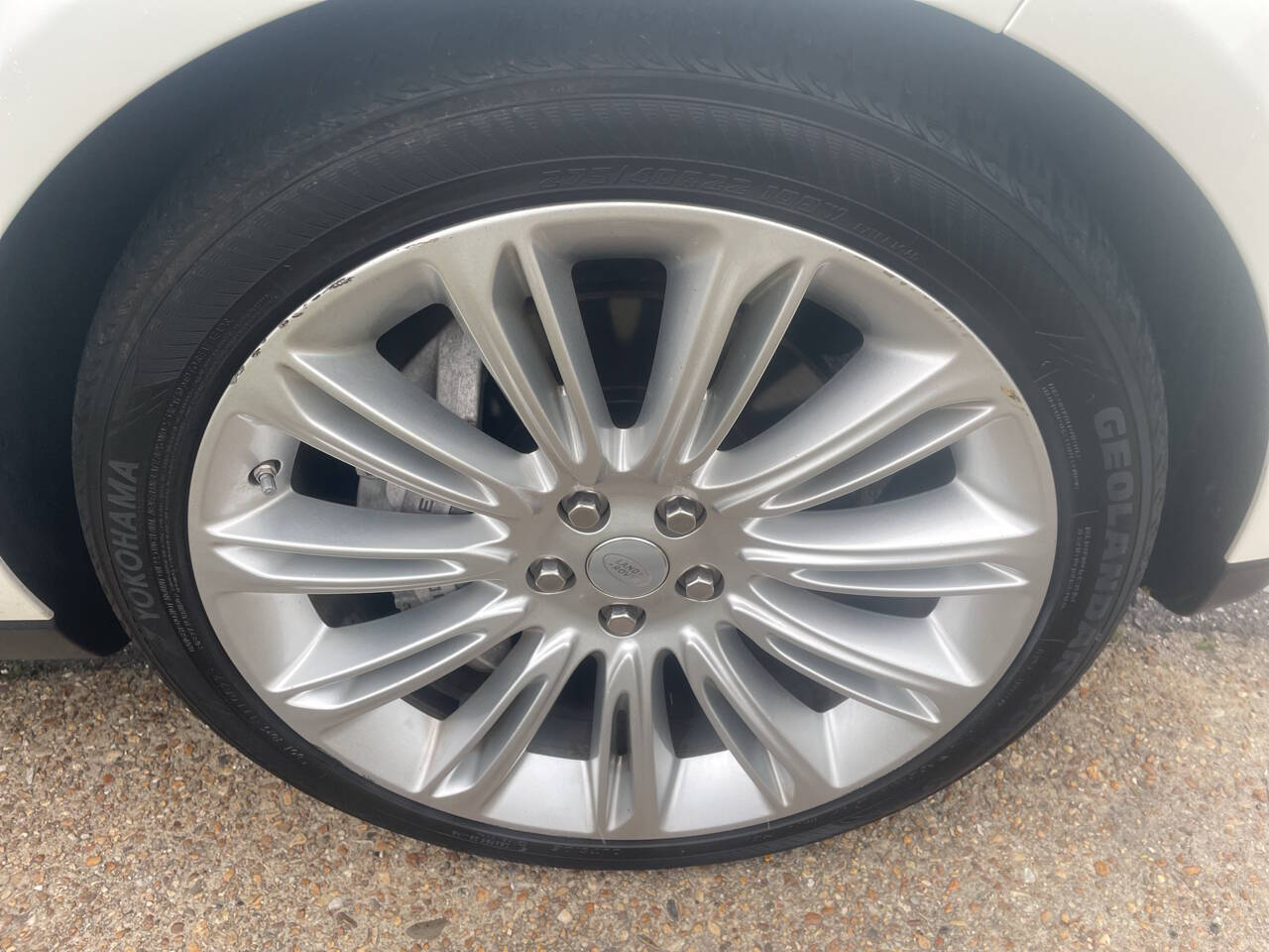 Vehicle image 13 of 61