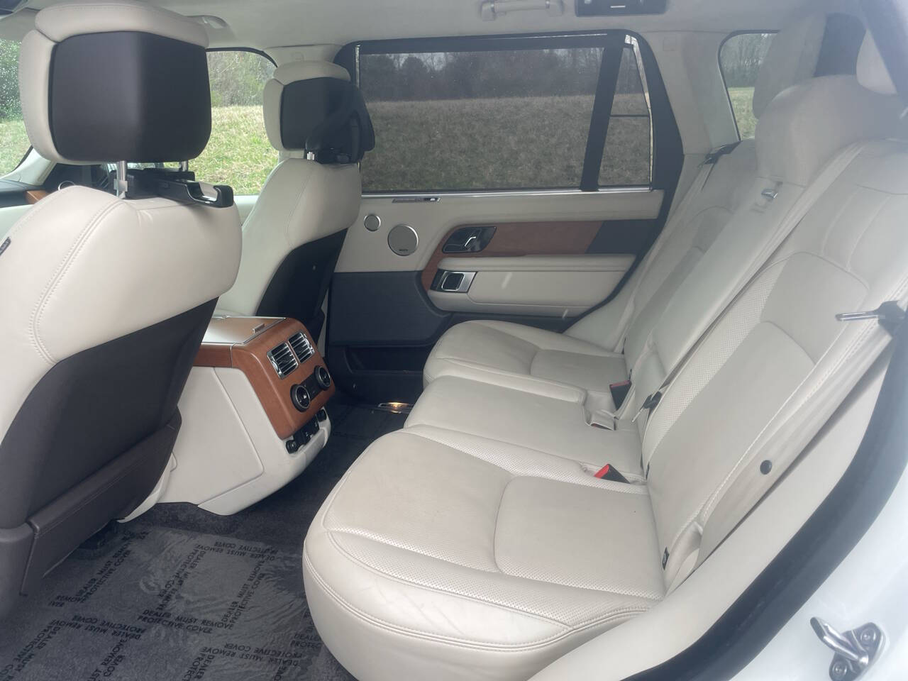 Vehicle image 17 of 61