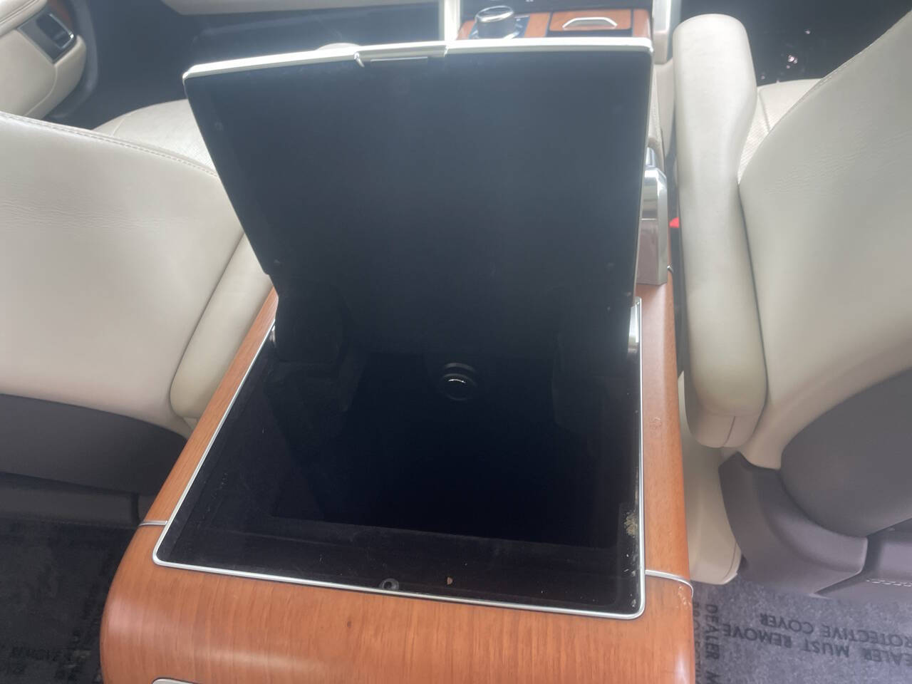 Vehicle image 34 of 61