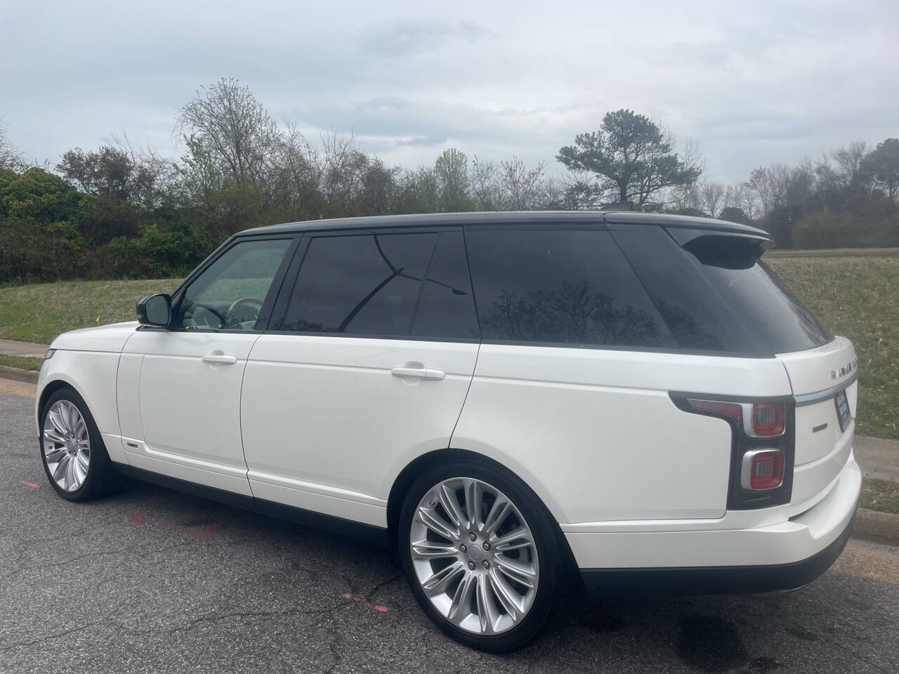Vehicle image 7 of 61