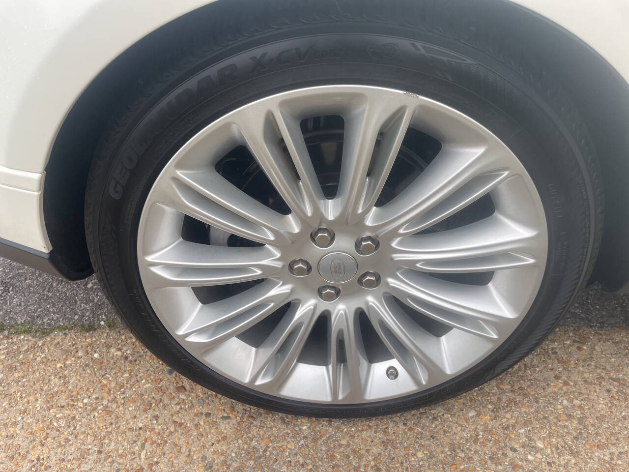 Vehicle image 12 of 61