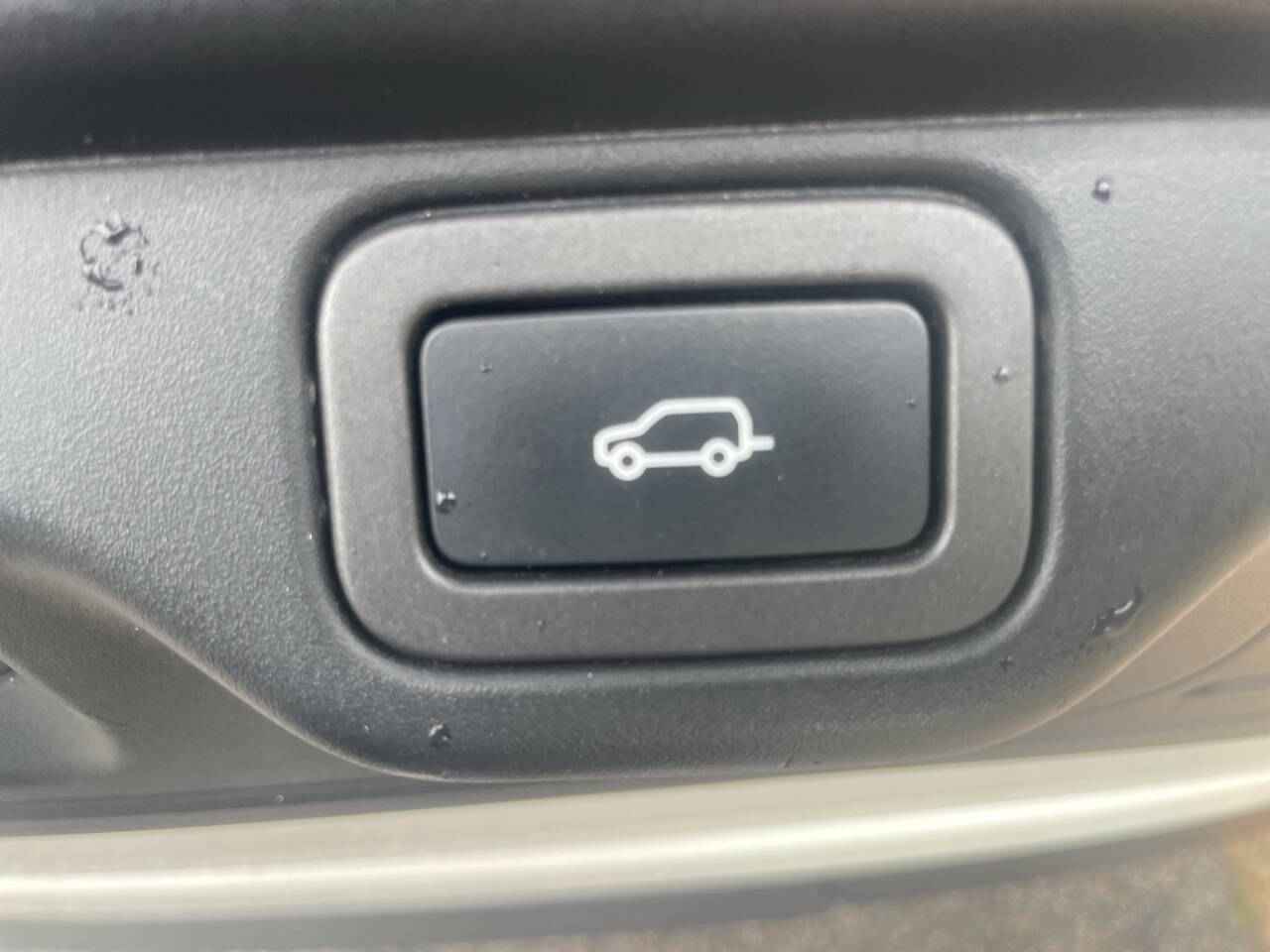 Vehicle image 26 of 61