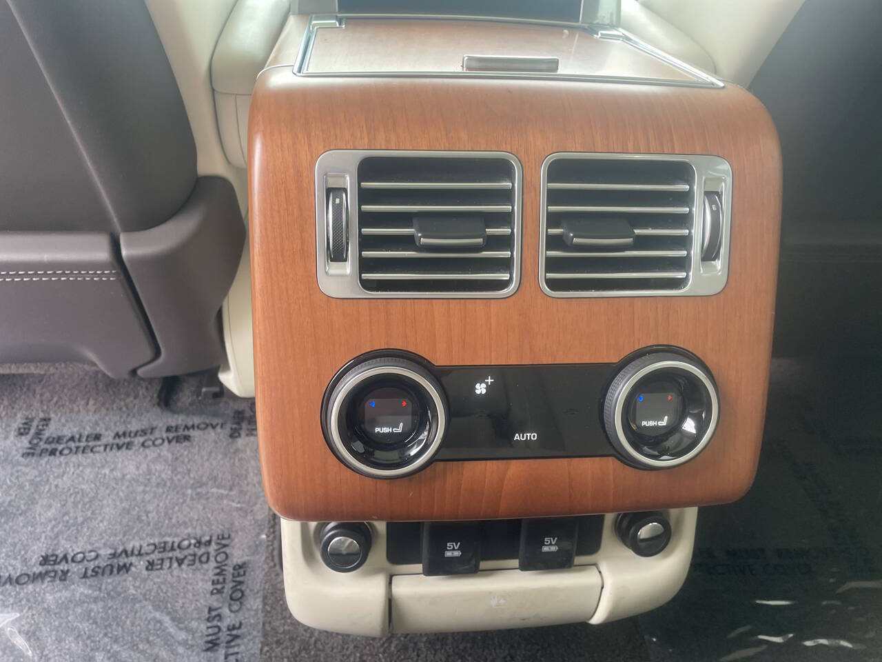 Vehicle image 19 of 61