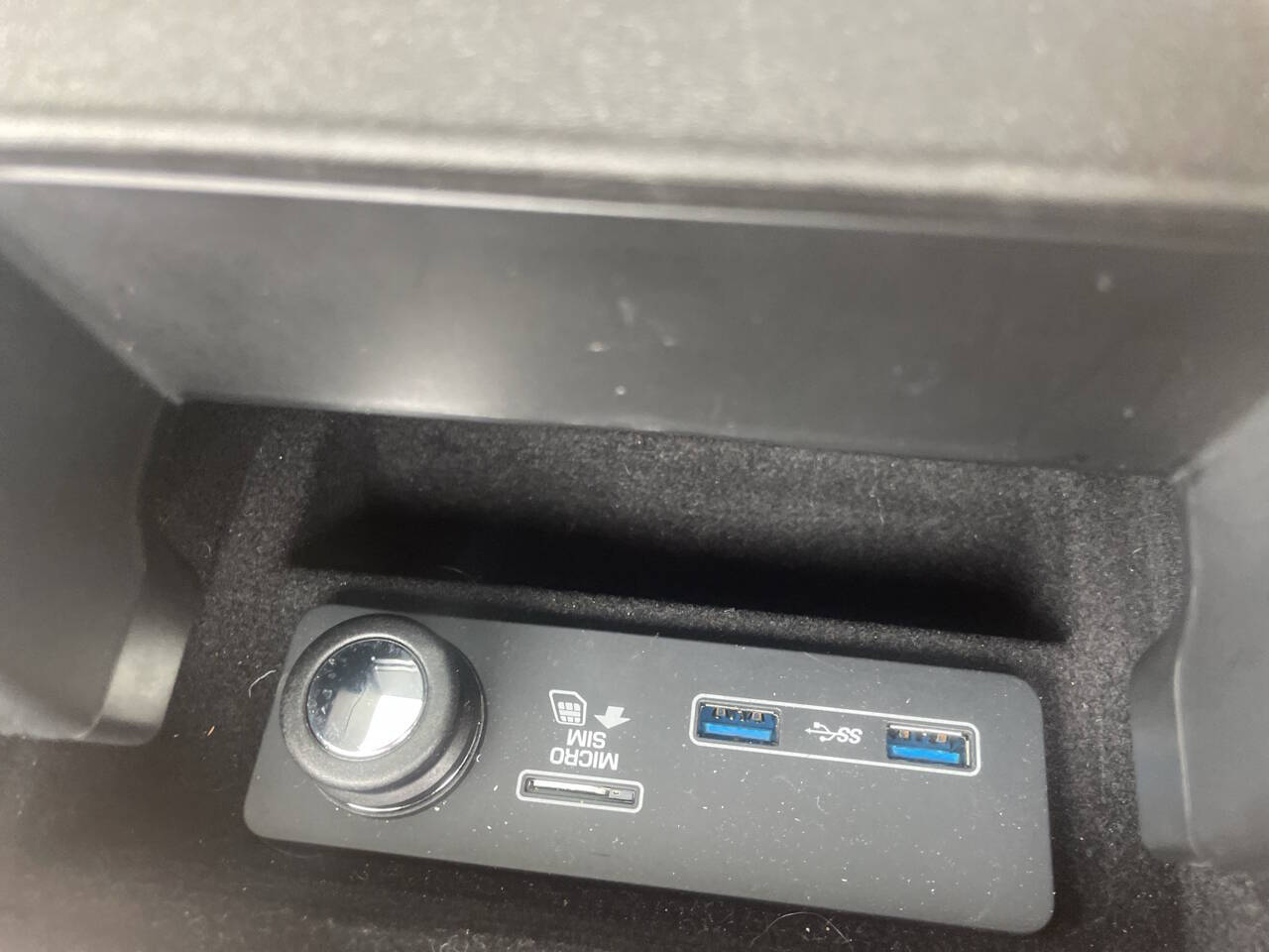 Vehicle image 51 of 61