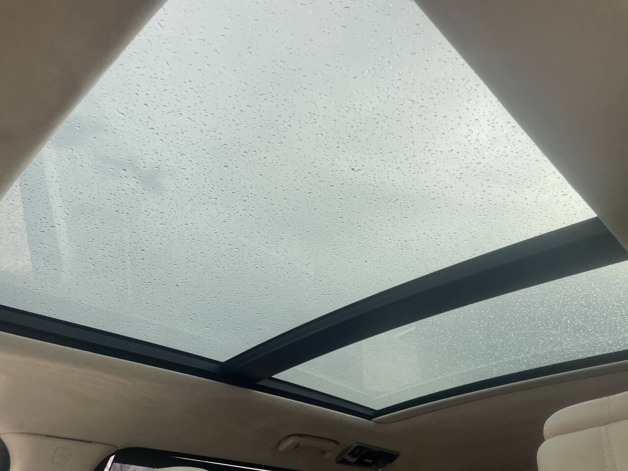 Vehicle image 52 of 61