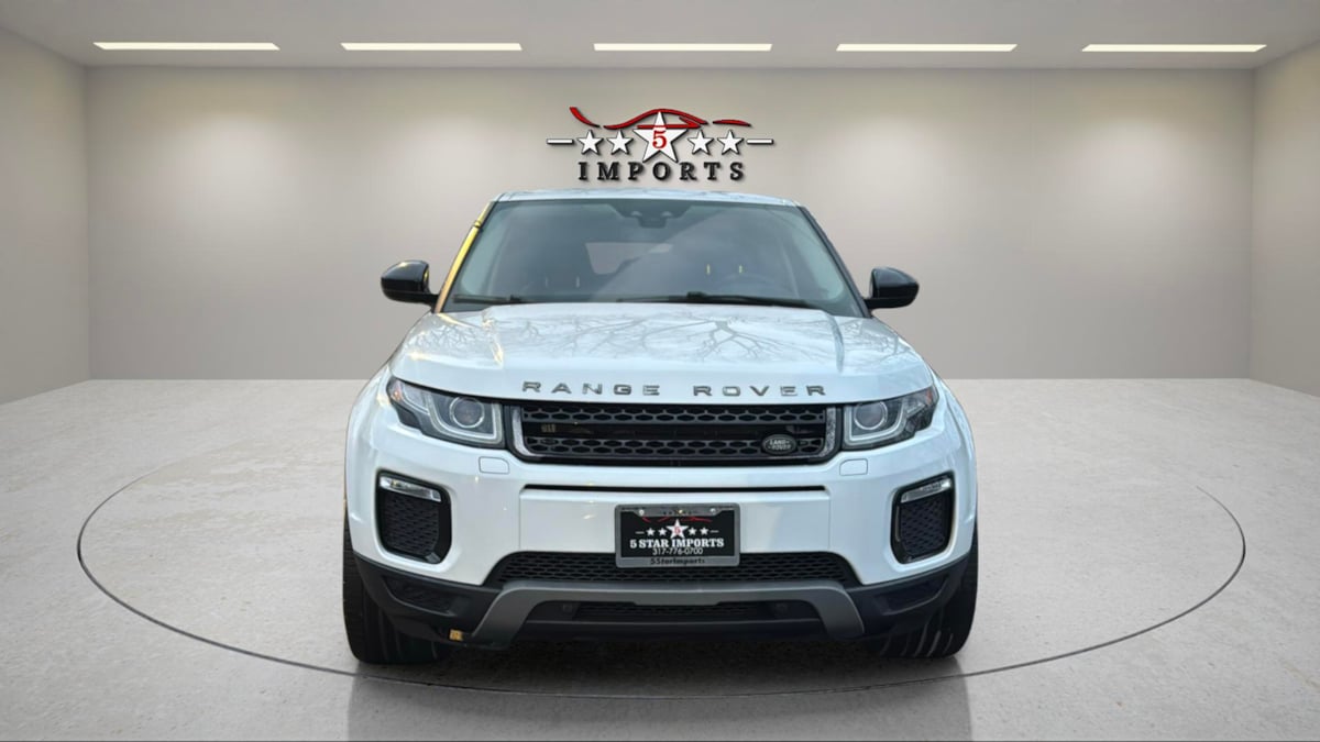 2019 Land Rover Range Rover Evoque SE Image 2 of 21