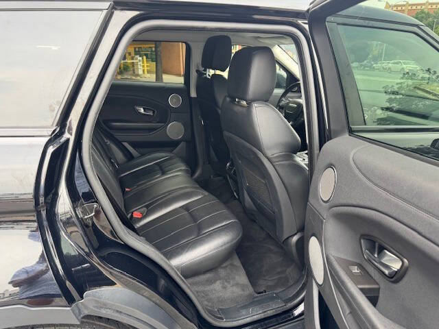 2019 Land Rover Range Rover Evoque SE Premium Image 15 of 17