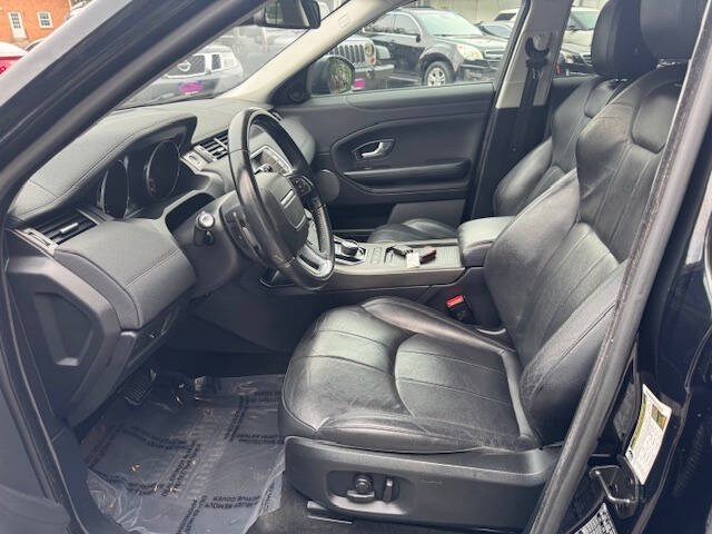 2019 Land Rover Range Rover Evoque SE Premium Image 9 of 17
