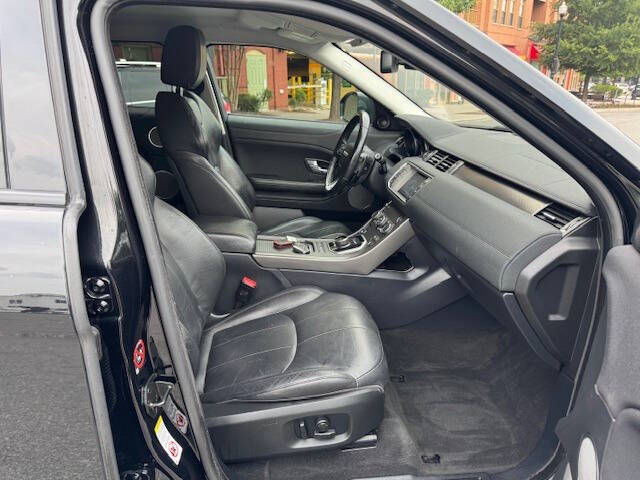 2019 Land Rover Range Rover Evoque SE Premium Image 10 of 17