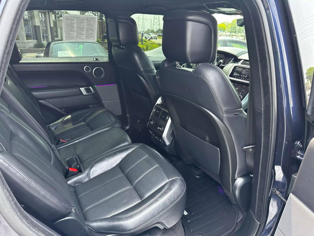 Vehicle image 13 of 18