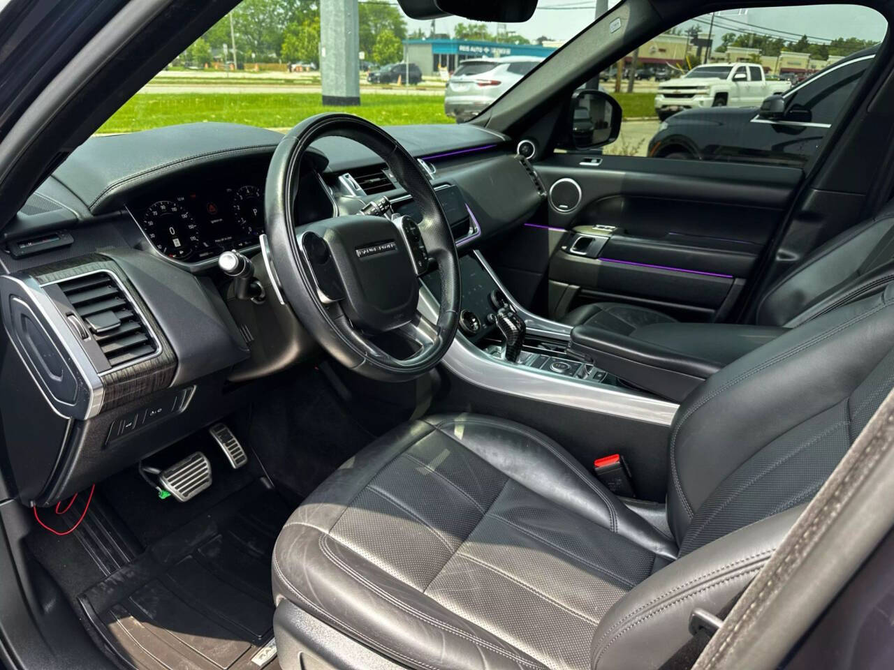 Vehicle image 8 of 18