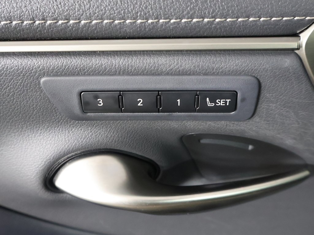 2019 Lexus ES 350 Image 62 of 65