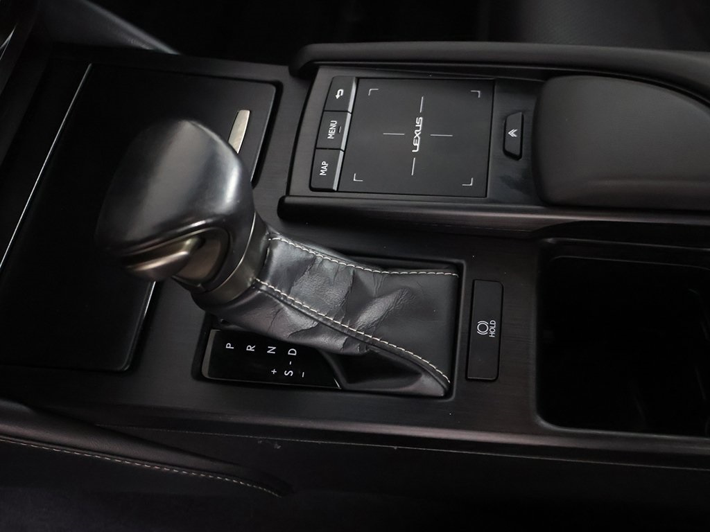 2019 Lexus ES 350 Image 30 of 65