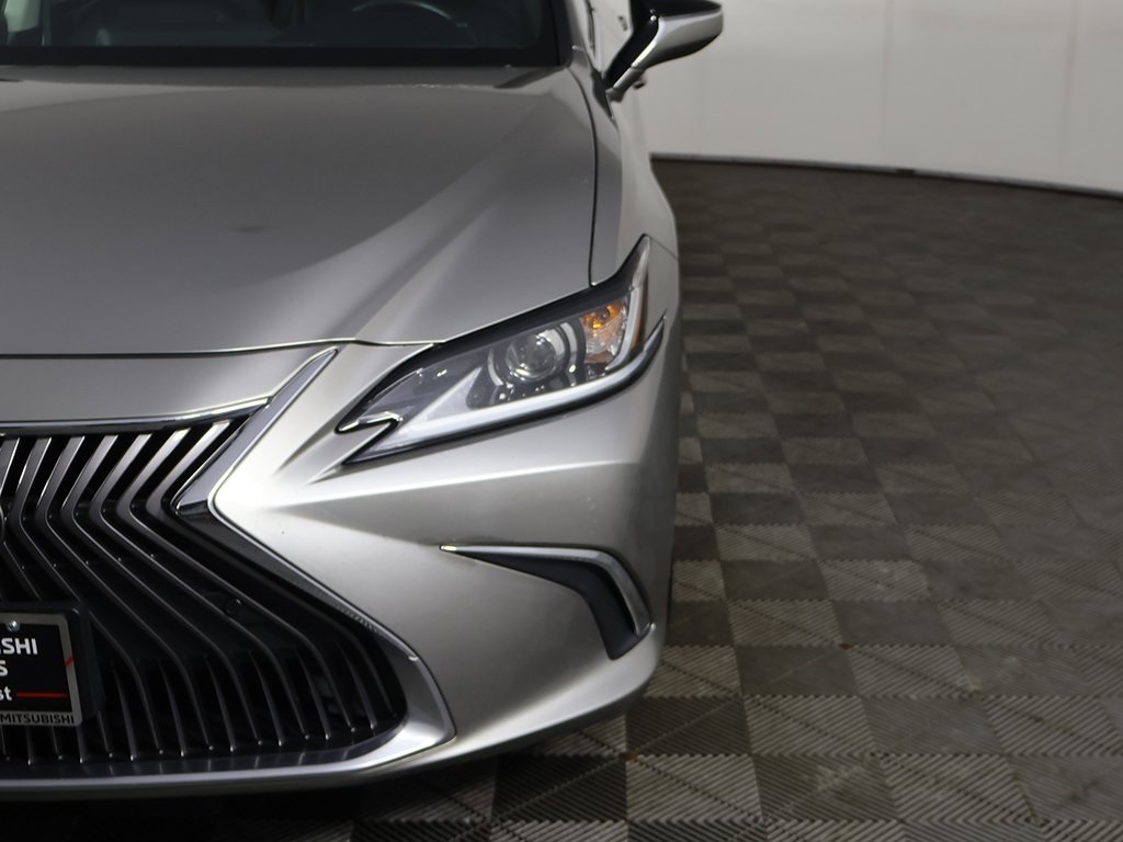 2019 Lexus ES 350 Image 54 of 65