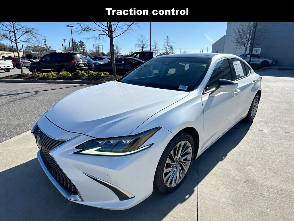 2019 Lexus ES 350 Image 1 of 34