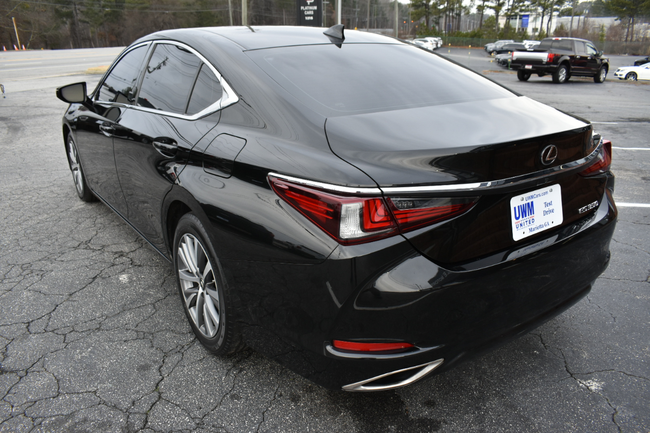 2019 Lexus ES Image 6 of 48