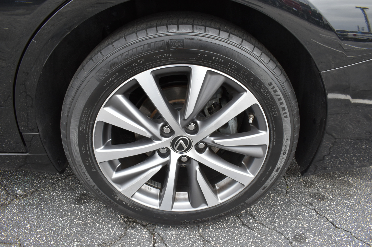 2019 Lexus ES Image 13 of 48