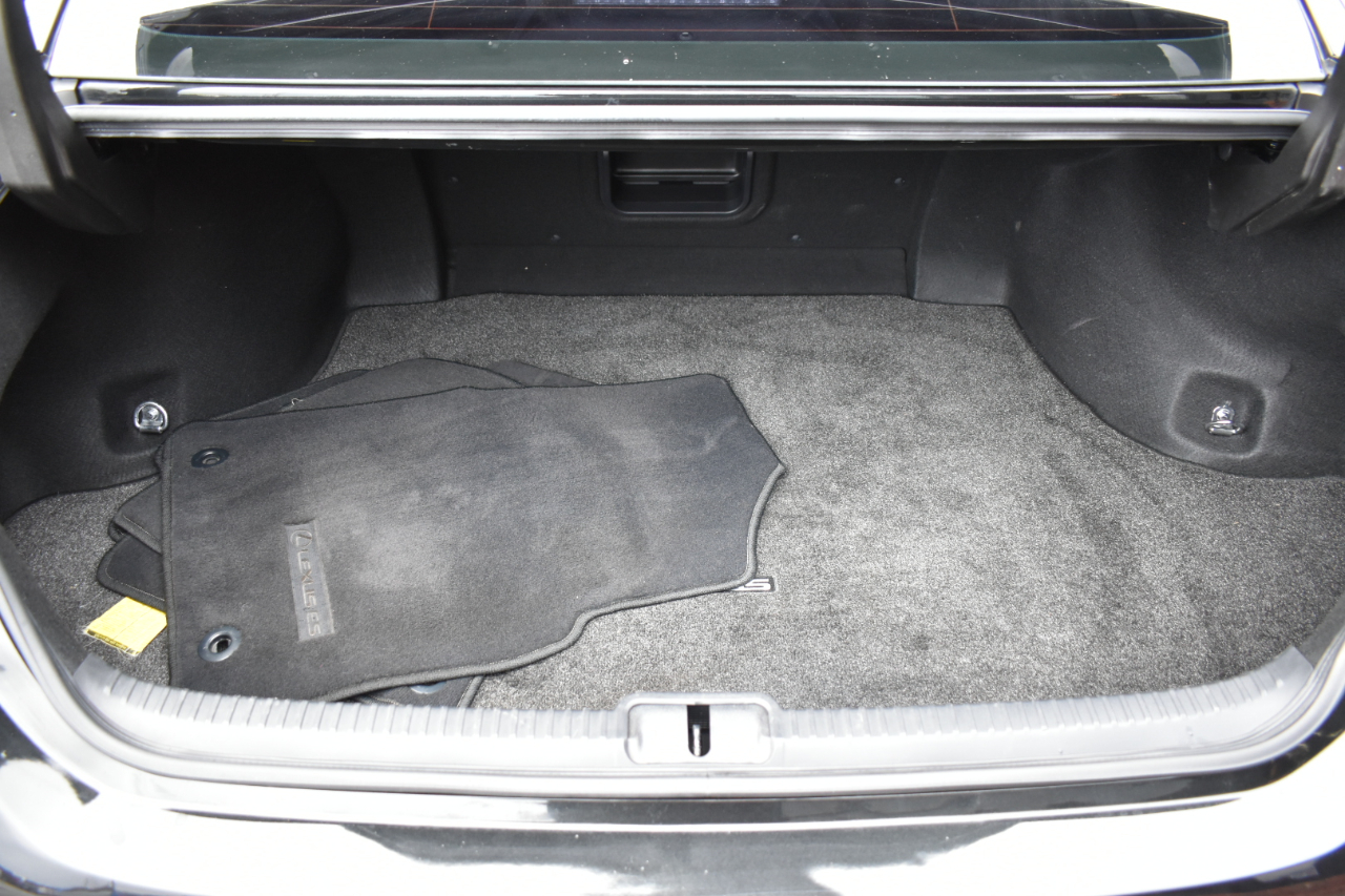 2019 Lexus ES Image 14 of 48