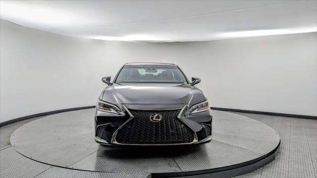2019 Lexus ES 350 F Sport Image 3 of 35
