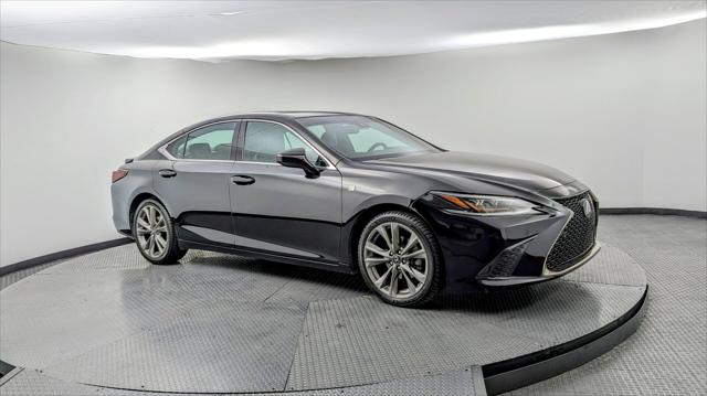 2019 Lexus ES 350 F Sport Image 4 of 35