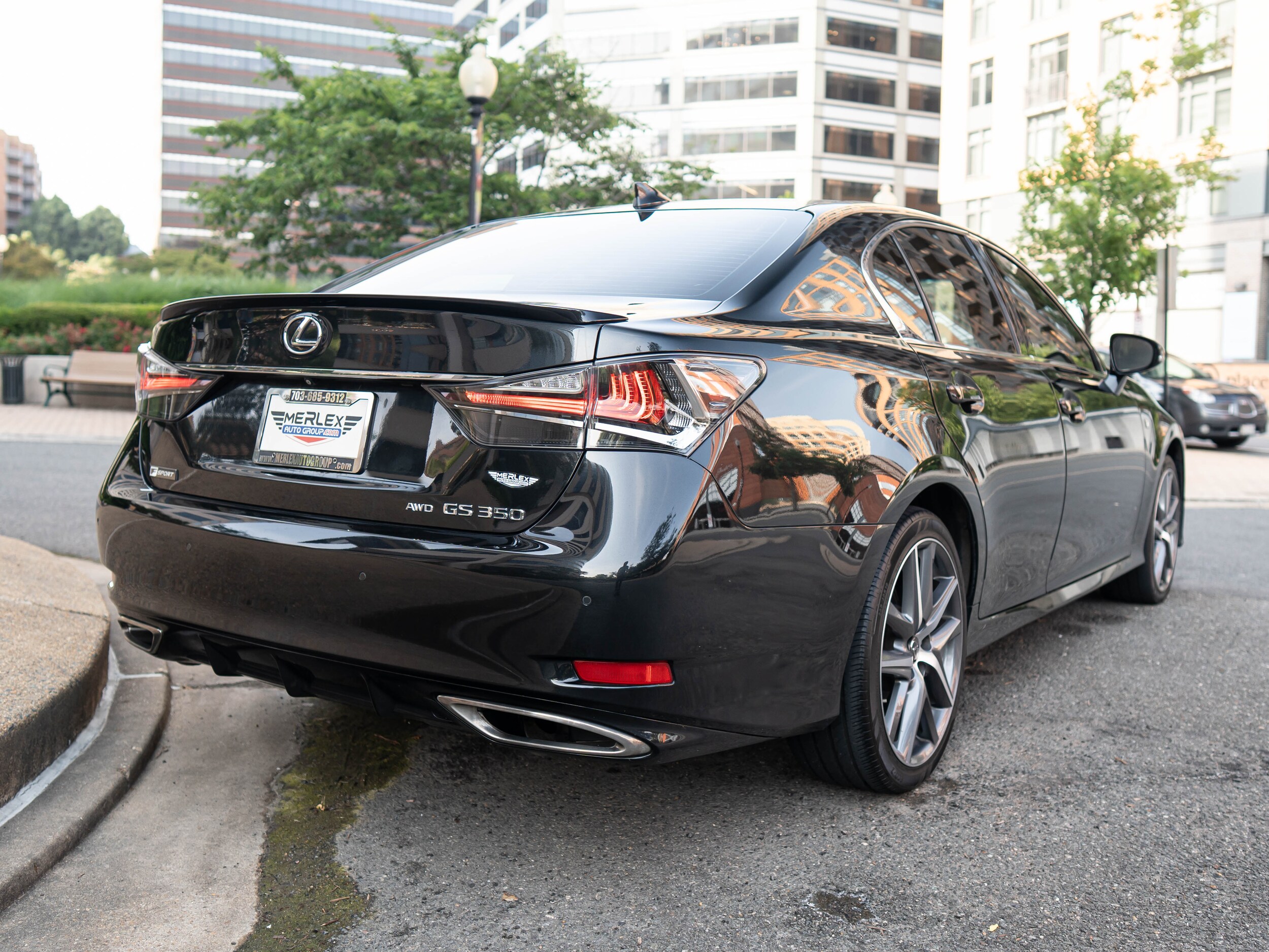 Vehicle image 3 of 60