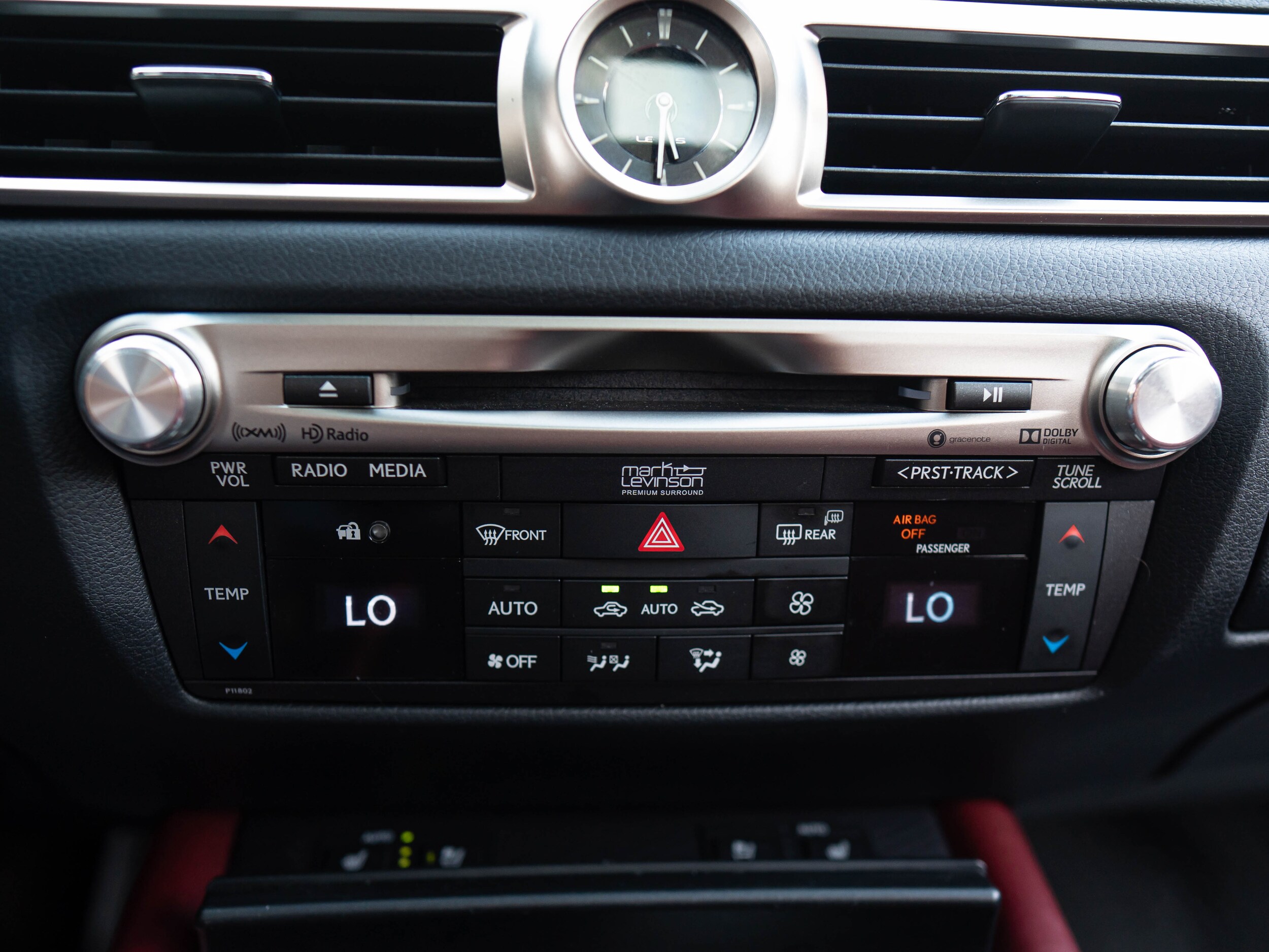 Vehicle image 33 of 60