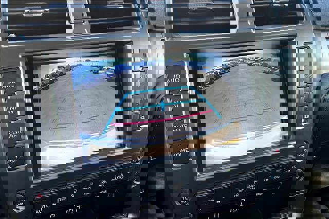 2019 Lexus GX Image 21 of 32