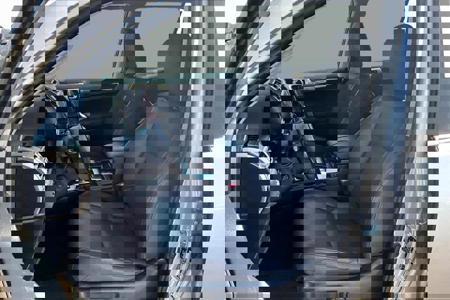 2019 Lexus GX Image 24 of 32