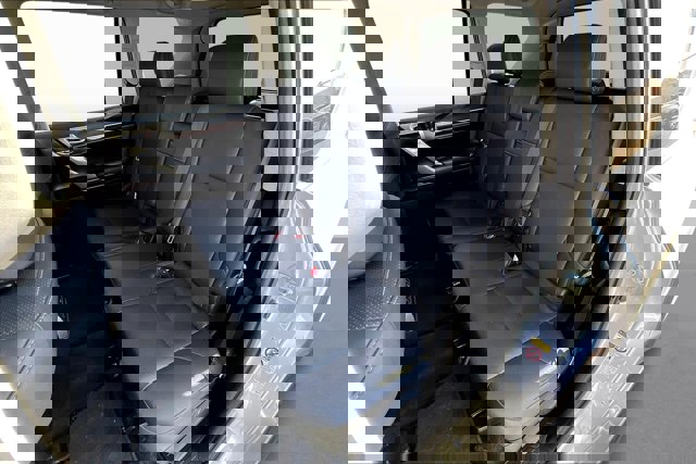 2019 Lexus GX Image 25 of 32