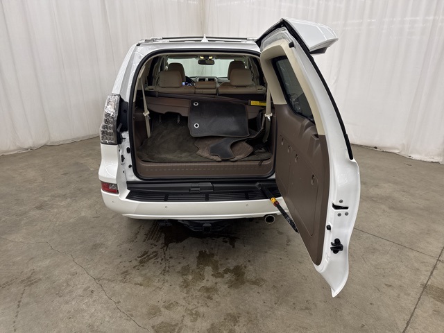 2019 Lexus GX 460 Premium Image 15 of 37