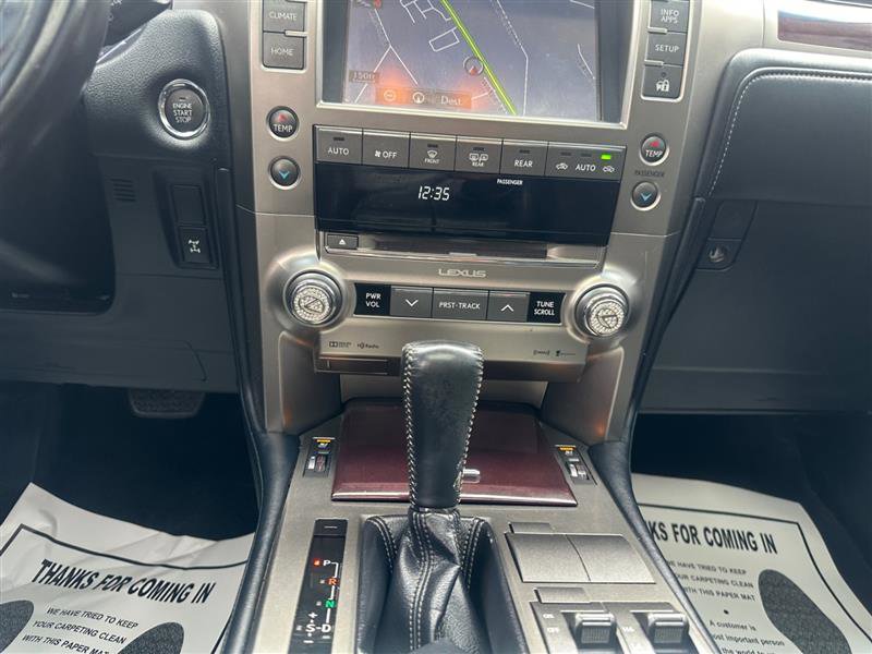 Vehicle image 12 of 16