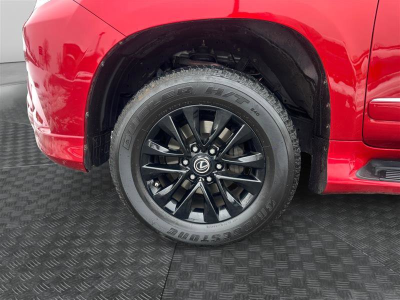 Vehicle image 9 of 16